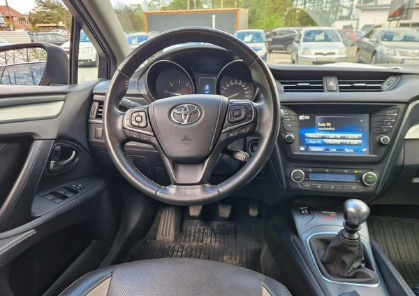 Toyota Avensis cena 79900 przebieg: 88241, rok produkcji 2018 z Rybnik małe 529